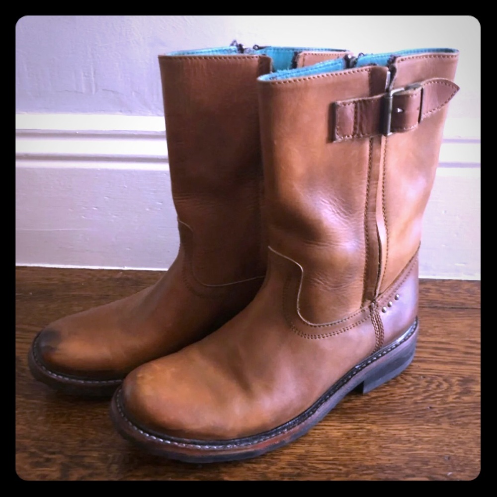 Boots (PS Kaufman)